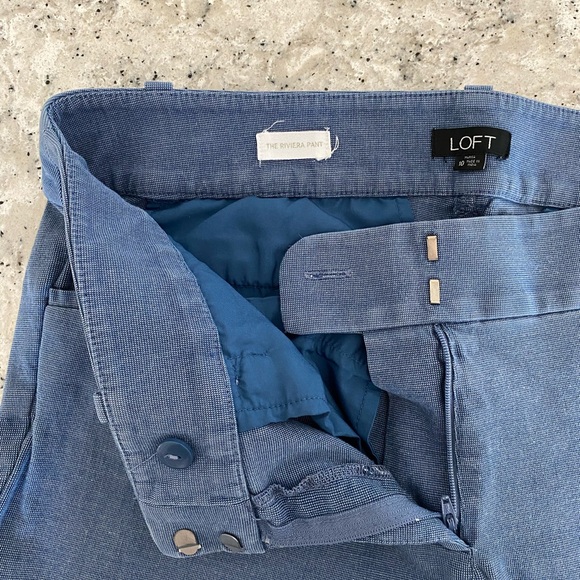 EUC Loft “Marisa - The Riviera Pant” in blue/white weave, size 10 - Picture 4 of 5